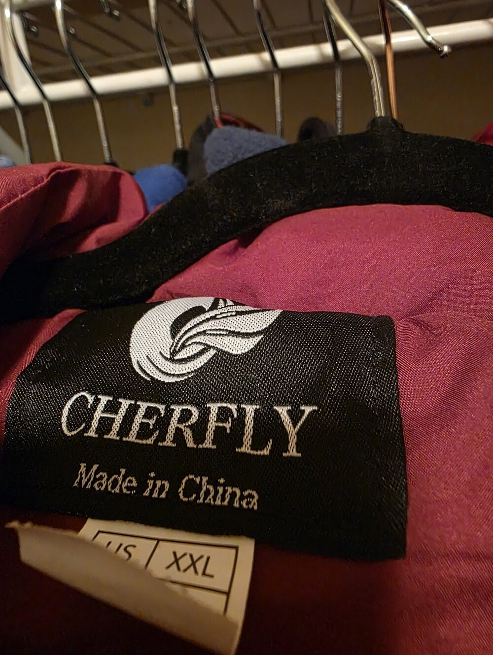 Women's Red Puffer Jacket - Picture 3 of 4